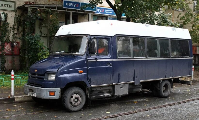 Зил 325000 салон. Зил 5301 бычок автобус. Зил 325000 автобус. Зил 325000. Зил 325000 автобус.