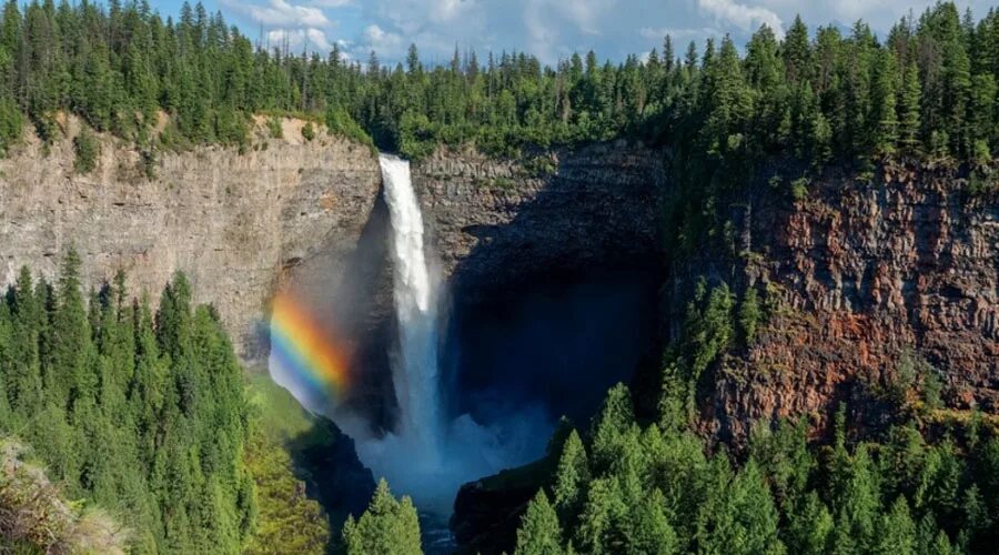 Отдельный природный объект. Водопад Хельмкен Британская Колумбия. Природные объекты. Чудеса природы. Чудеса природы России.