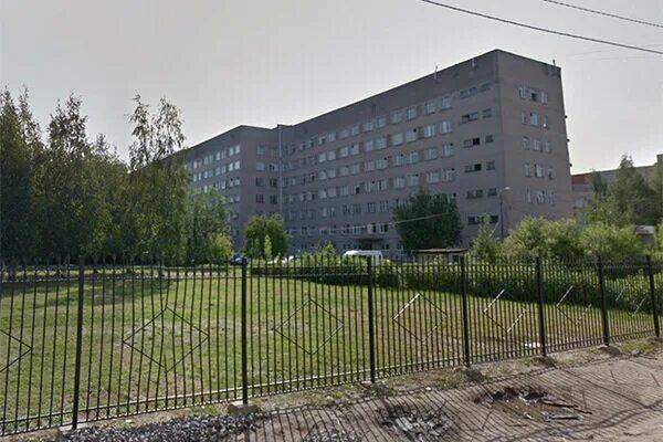 Травмпункт великий новгород. Новгородская областная больница. Зелинского 11 великий новгород больница. Колмовская больница великий новгород. Гобуз цгкб великий новгород.