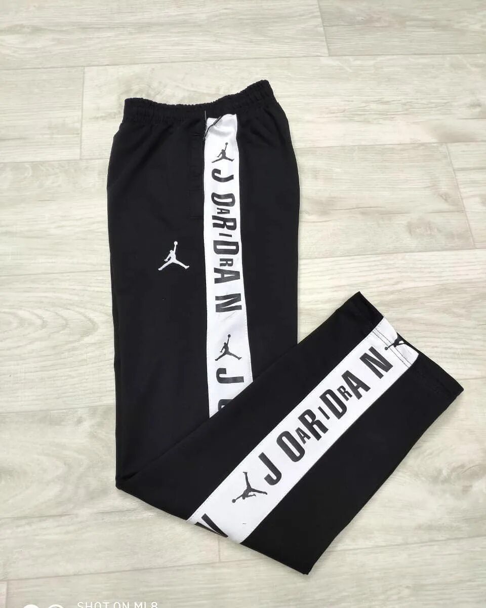 Купить спортивные брюки на авито