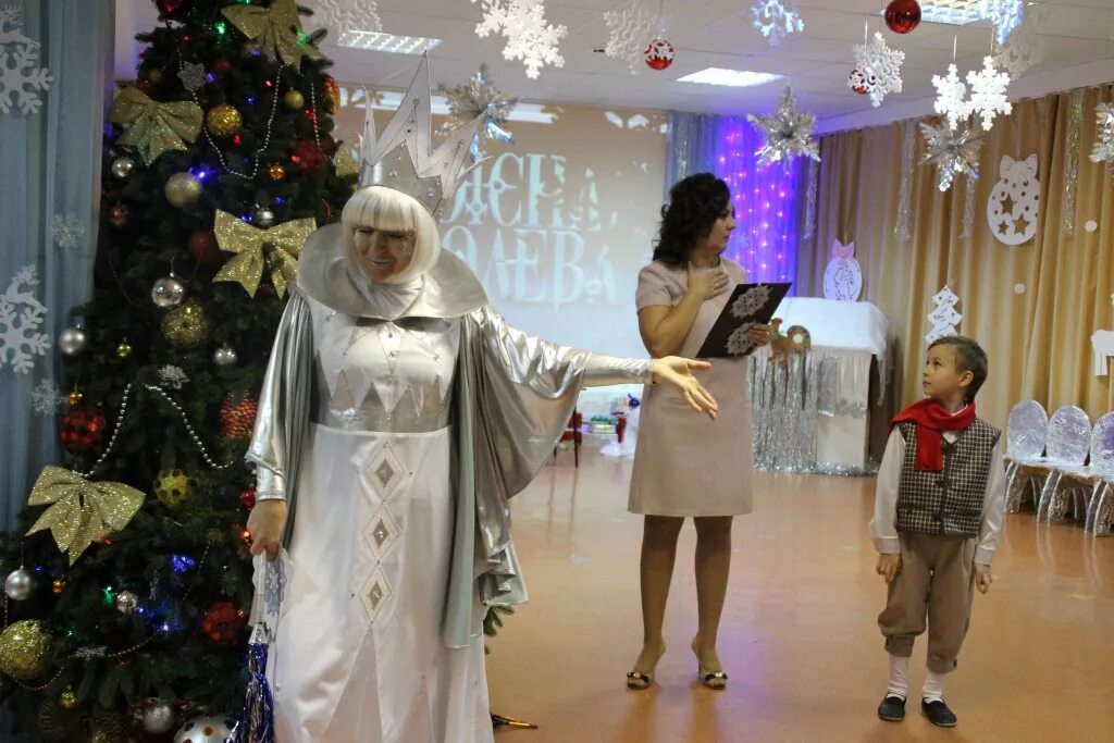 сценарий нового года снежная королева. сценарий нового года снежная королева. сценарий нового года снежная королева. театр со вкусом нижний новгород. снежная королева новогодний утренник.