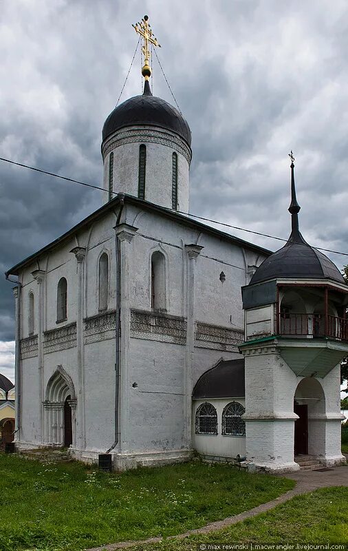 Храм успения на городке в звенигороде. Собор успения на городке в звенигороде. успенский собор в звенигороде. успенский собор на городке в звенигороде (1399 г.). успенский собор на городке в звенигороде 1399.