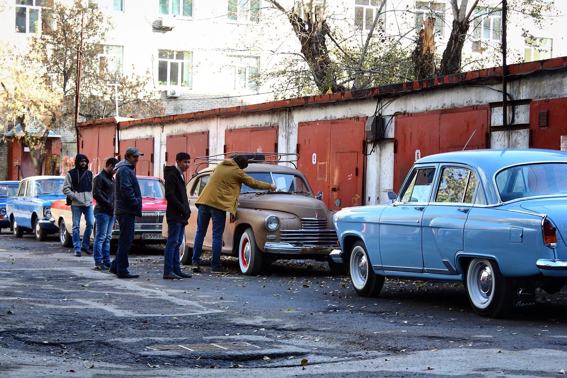 Русский автомотоклуб. Ретро автомобили Тюмень. Гаражная суета. АВТОМОТОКЛУБ ОЛДМОТОРС Тюмень. История автоклуба old Motors Тюмень.