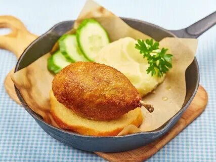 Котлета по киевски с картофельным пюре