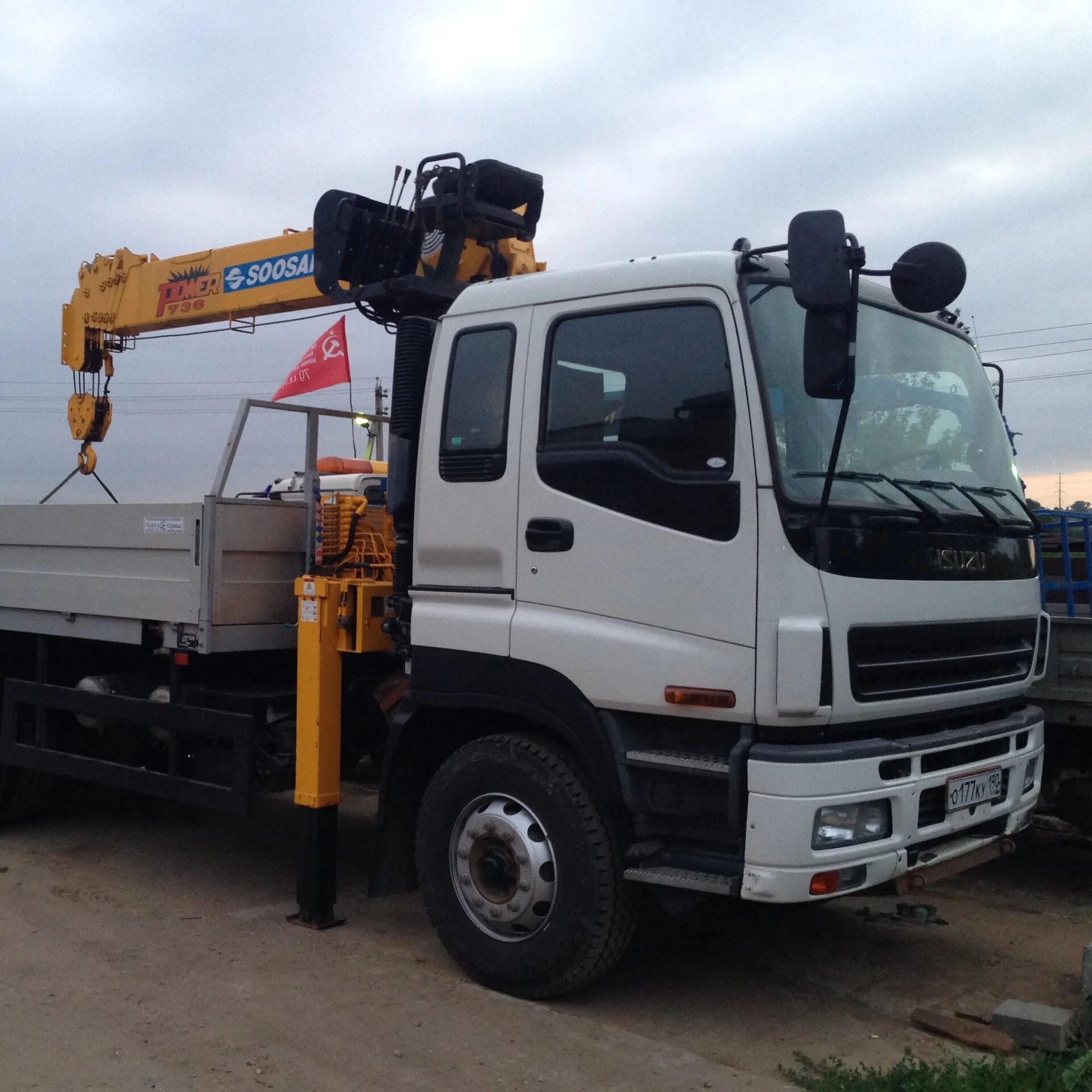 Манипулятор 4 2. Isuzu giga манипулятор. манипулятор исузу 8 тонн. манипулятор исузу 10 тонн. манипулятор isuzu cyz52t-514, стрела 11 тонн, борт 20 тонн.