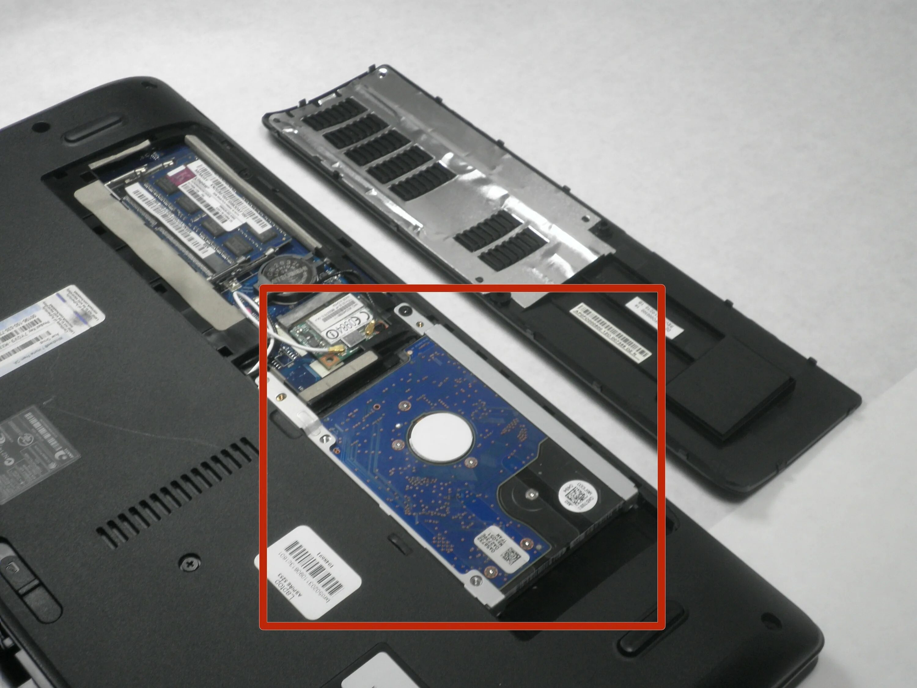 Диск для aspire. HDD Acer 5250 HDD. Acer Aspire HDD Bracket. Жесткий диск Acer 3. Жёсткий диск для ноутбука Асер.