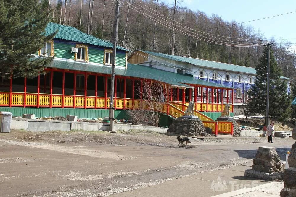 Тумнин Хабаровский край санаторий. Тумнинский Родник Хабаровский край. Тумнинский Родник санаторий. Санаторий горячий ключ Тумнин Хабаровский край.