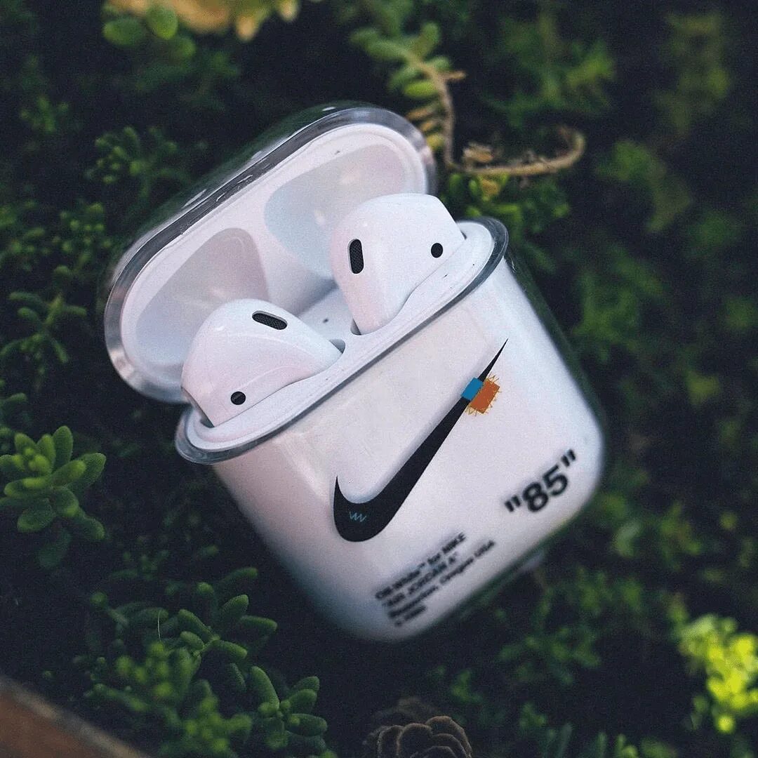 Кейс наушников аирподс 2. Чехол для airpods pro nike. apple airpods pro 2 чехол. аирподсы чехол nike. чехол на аирподс про найк.