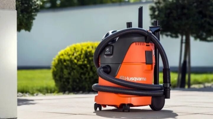 Лучшие пылесосы до 10000. Строительный пылесос green v633m. husqvarna пылесос. плесос 2025. какие пылесосы самые мощные по всасыванию строительные.