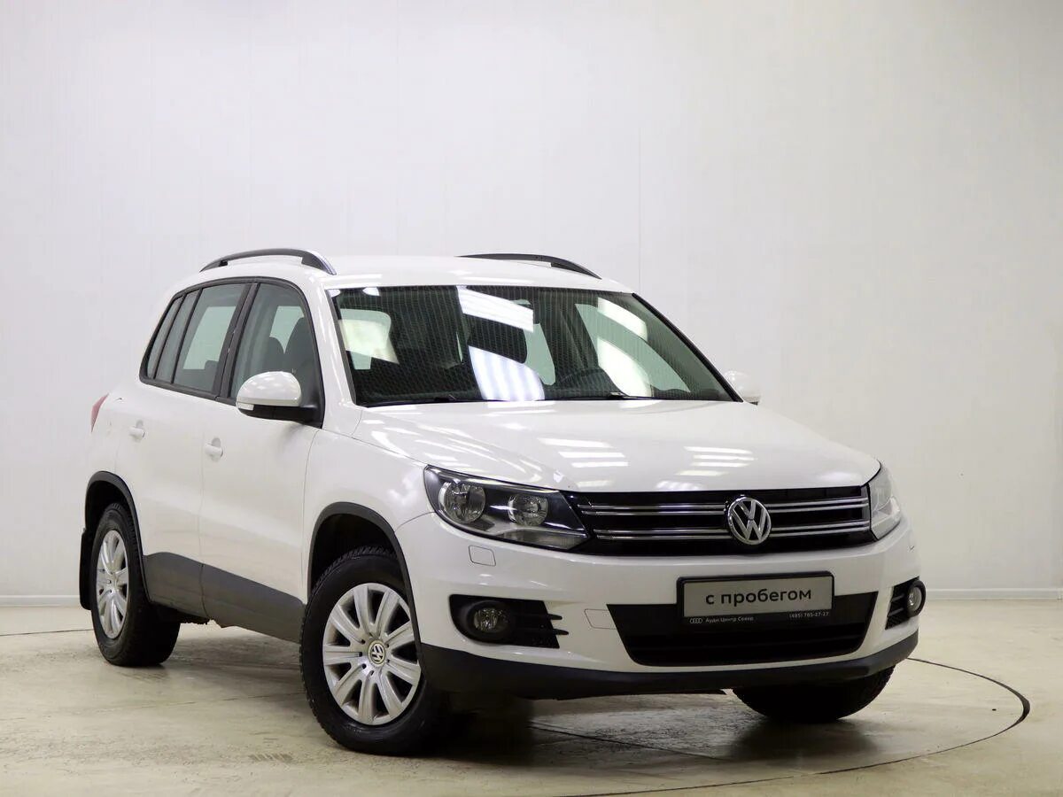 Куплю фольксваген тигуан татарстан. Tiguan 1 поколение Рестайлинг. Тигуан 1 поколения Рестайлинг. Фольксваген кроссовер 2012. Заставки на айфон 13 высокого качества Тигуан 1 Рестайлинг.