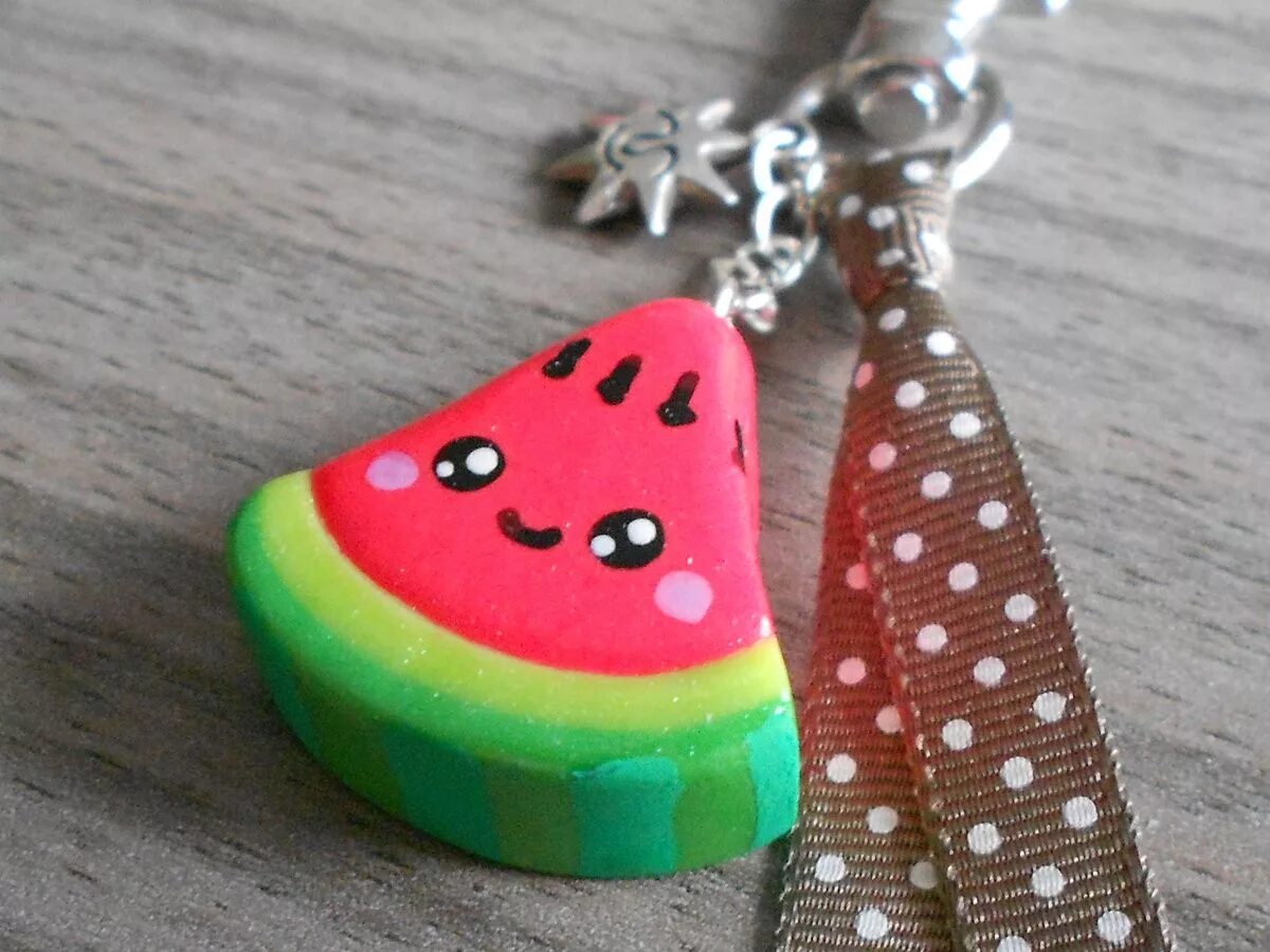 сделать из воздушного пластилина брелок. украшения из воздушного пластилина. брелки из полимерной глины. брелок из полимерной глины мишка. брелок из полимерной глины.