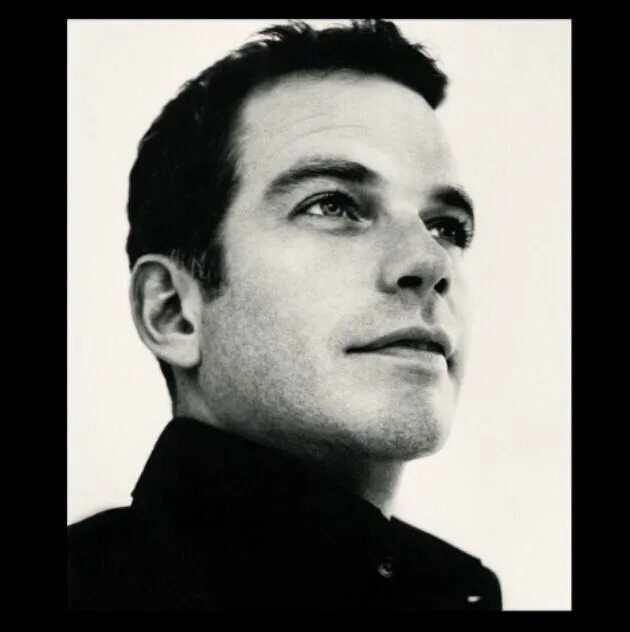Garou певец. Город гаран. Garou сейчас. Город гаран. Город гаран.