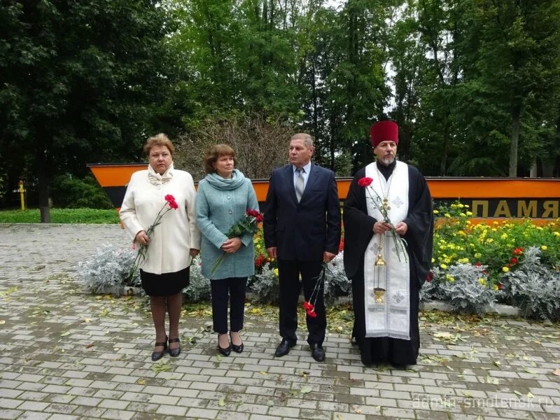 П Хиславичи Хиславичского района Смоленской области. Полиция Хиславичи Смоленская область работники. День поселка Хиславичи. Новости Хиславичи Смоленской области. Погода в хиславичах на 10 дней