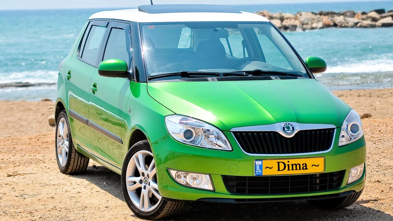 Шкода машина страна. Skoda Fabia. Фабия 2. Маленькая Шкода Фабия 2. Skoda Fabia 1 поколение.