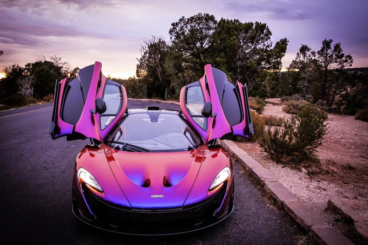 Самые крутые подборки. MCLAREN p1. MCLAREN p1 хамелеон. Макларен градиент. Purple MCLAREN p1.