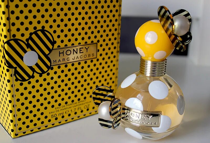 Духи honey. Honey Marc Jacobs духи. Marc Jacobs Honey w 100 ml EDP. Туалетная вода с пчелой. Духи с сотами и пчелкой.