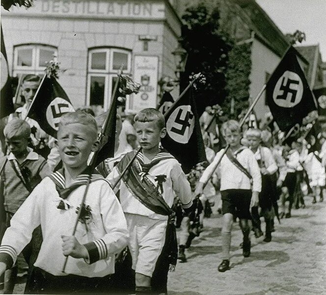 Гитлерюгенд что это. Дети Гитлера Гитлерюгенд. Гитлерюгенд в третьем рейхе.