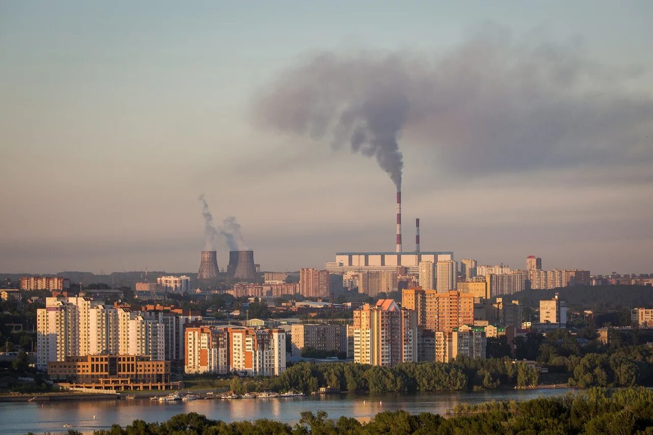 Г воняет. Грязный воздух Новосибирск. Новосибирск грязный город. Вонь в Новосибирске. Новосибирск ужасный город.