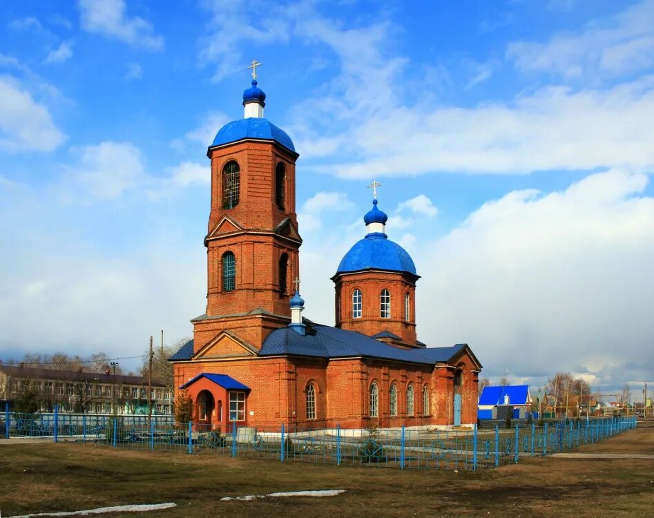 Вязовка самарская область. Сухая Вязовка Самарская область храм. Село сухая Вязовка Самарская область. Храм села сухая Вязовка. Храм Димитрия Солунского Самарская область.