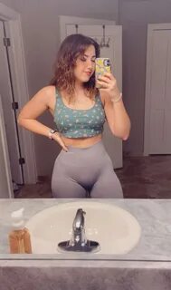PM_ME_LEG_PICTURES. 