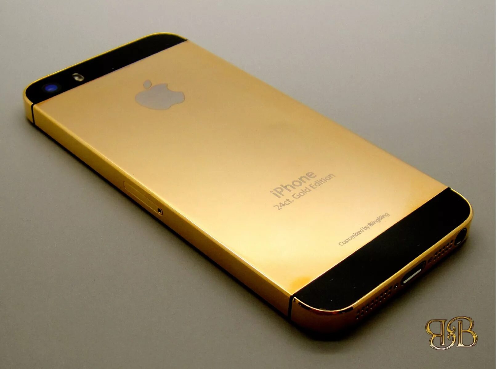 Iphone 5se Gold. Iphone 5 Gold. Айфон 5s золотой. Black Gold айфон 5se.