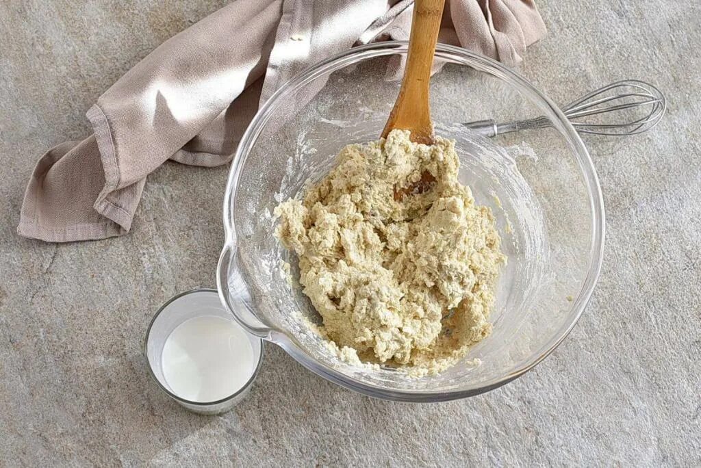 Ингредиенты для блинов. Распределить теста. Рецепт блинчиков. Распределить теста. Рецепт блинов обычных.