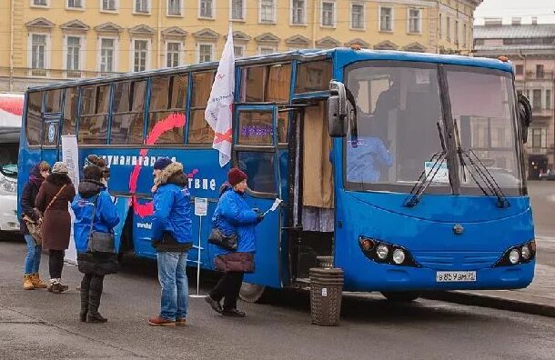 Автобус на дворцовой. Синий автобус. голубой автобус. синий автобус спб. игры автобусы синие.