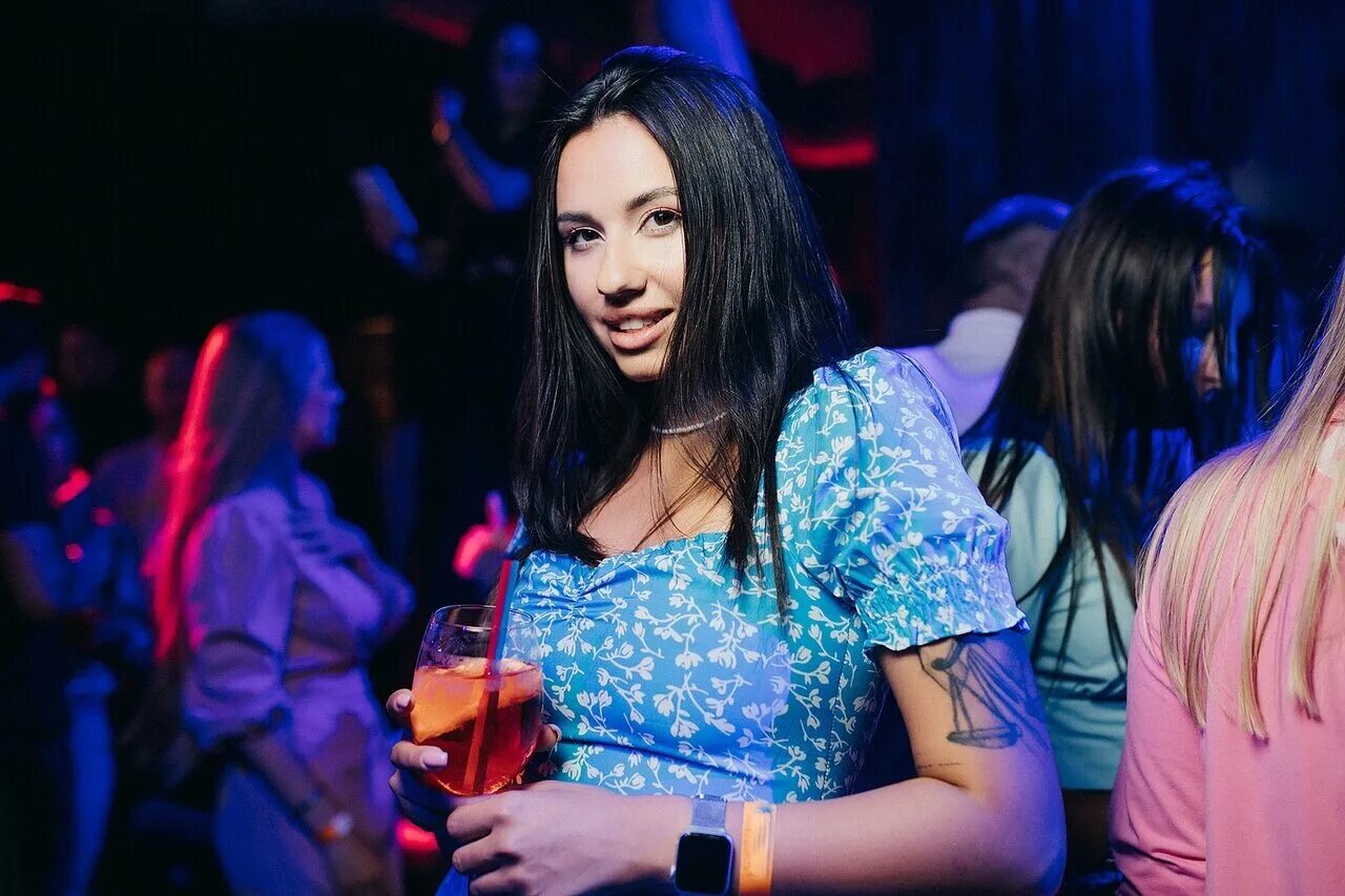 большой клуб ростов