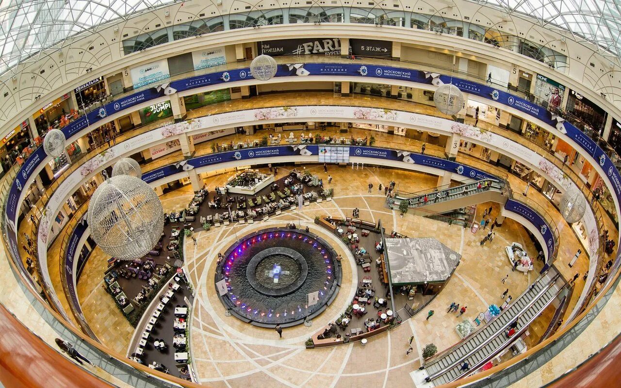 Большой торговый центр в москве 2025