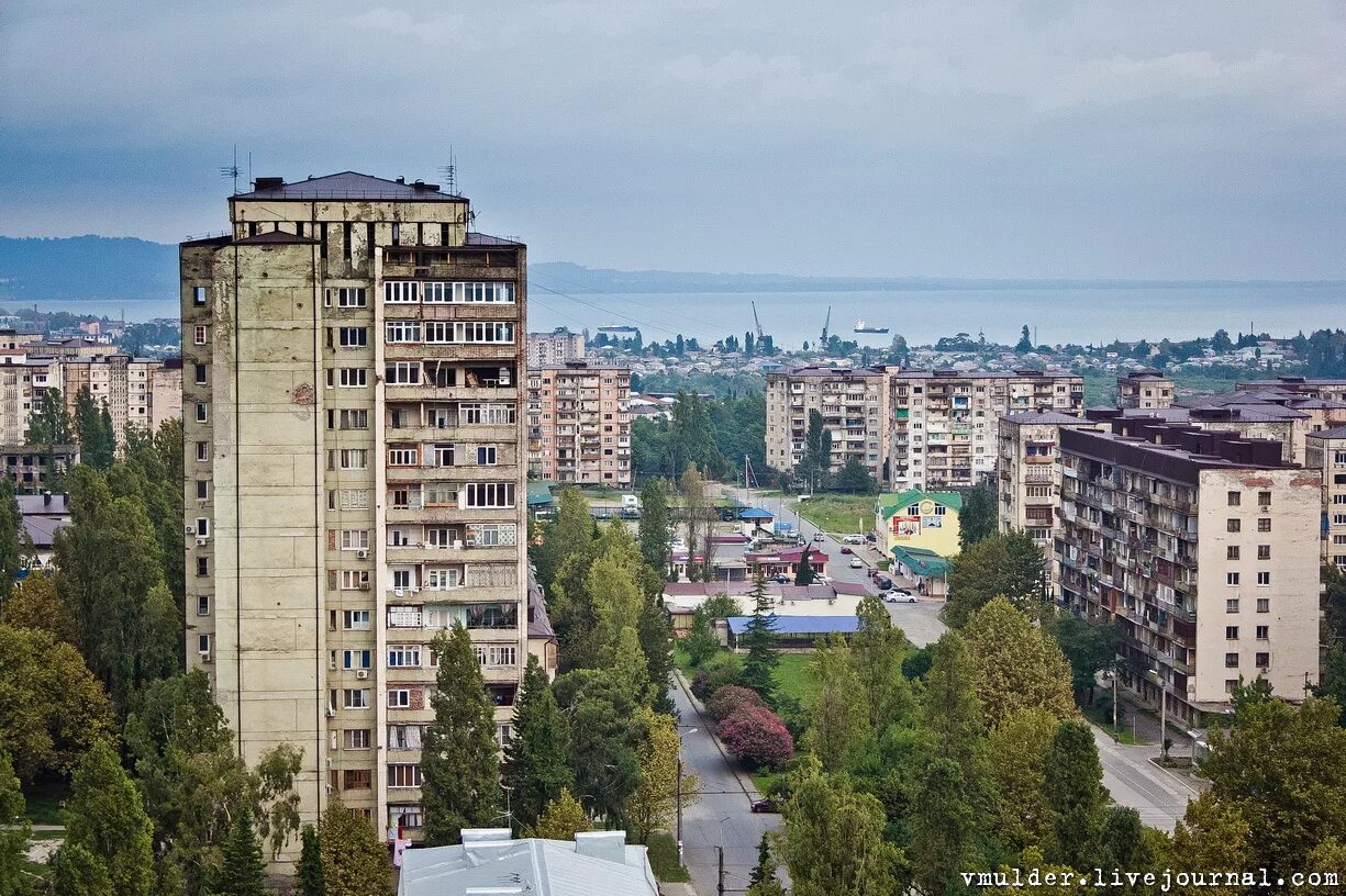 Абхазия Сухум новый район. Город Сухум новый район. Сухум новый район ул Гумистинская. Сухум новый район ул Киараз.