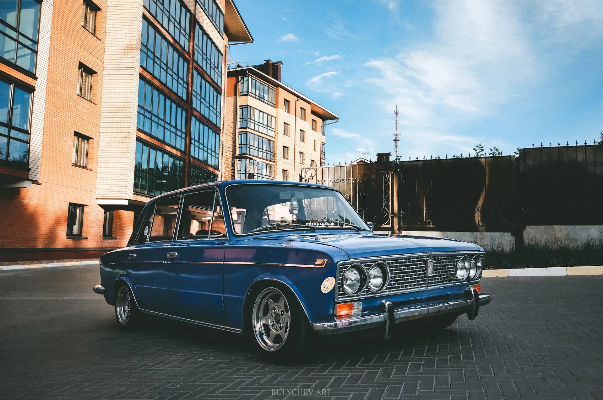 Жигули ваз 2101. Ваз 2103 пацанская. Ваз классика в москве. Ваз 2105 low classic. Ваз 2101 time attack.