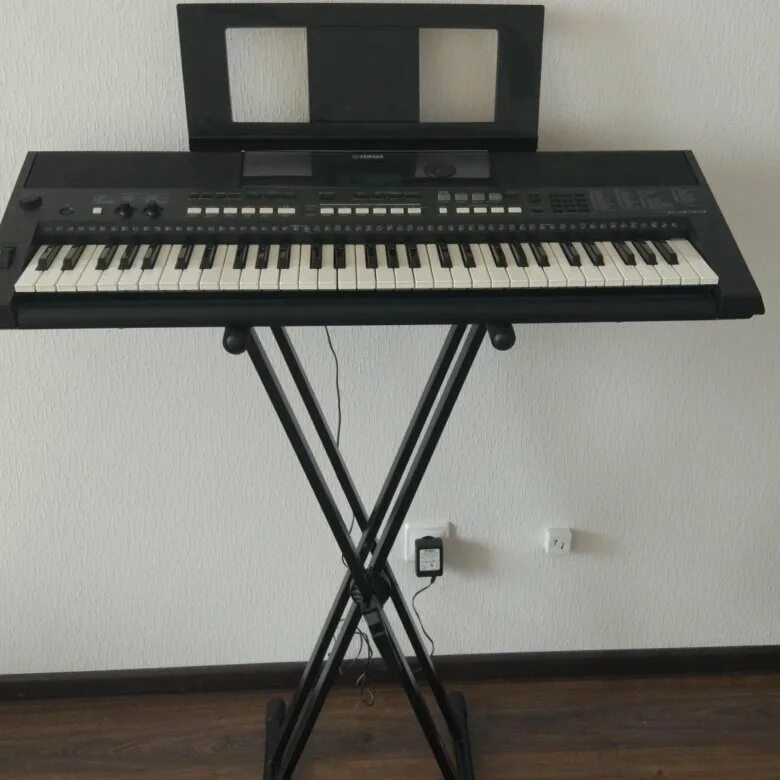 Синтезатор yamaha psr e433. Yamaha psr e433. yamaha psr 433. подставка для синтезатора yamaha psr-e433. стойка для синтезатора yamaha psr e433.