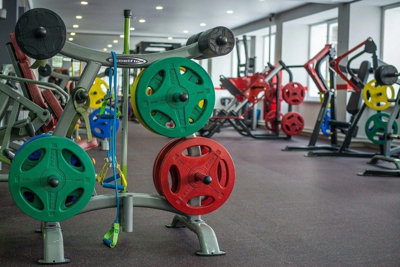 Драйв фитнес щербакова 4. Екатеринбург спортклуб. Драйв фитнес щербакова 4. Drive fitness глобус екатеринбург тренера. Драйв фитнес уралмаш.