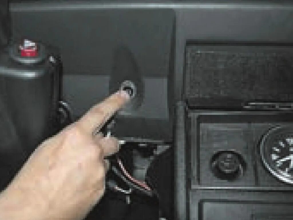 Щиток приборов, приборная панель ваз 2107. Ваз 2107 панель торпеды. Как снять панель на ваз 2107 инжектор. Крепление панели приборов ваз 2107. Инжекторная приборка ваз 2107.