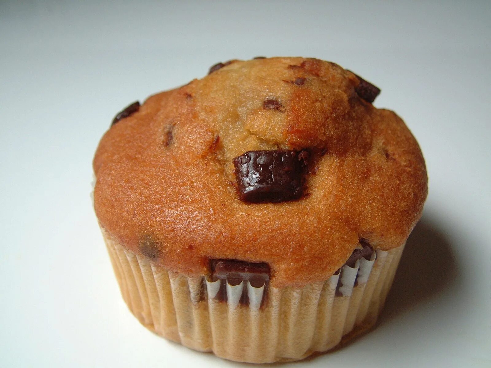 морковные кексики. выпечка маффины. маффины с ягодами. кексы маффины. маффины.