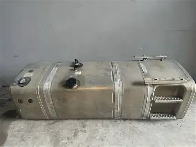 Топливный бак ман тгх. Топливный бак ман тга 780л. Топливный бак от ман тгх. Крепление бака ман тга. Бак топливный ман тгс 660.
