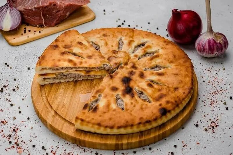 Фыджин. Русский пирог. Пирог с фасолью лобиани. Фыджин пирог с мясом. Фыджин.