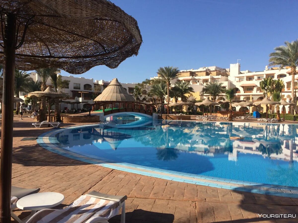 Шарм аль шейх отель. Royal Grand Sharm 5 Египет. Роял Гранд Шарм Шарм-Эль-Шейх. Отель Шарм Резорт Египет 5 звезд. Royal Grand Sharm Resort 5 Шарм-Эль-Шейх.