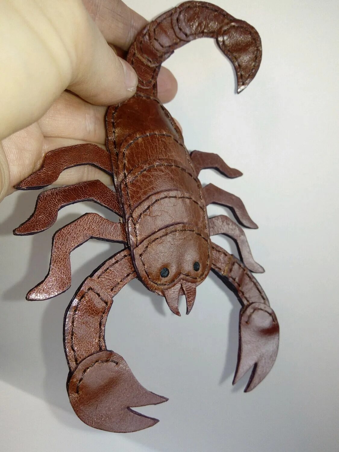 Scorpion 55. шлем скорпион логотип. костюм скорпиона насекомое. скорпион статуя. оригами скорпион.