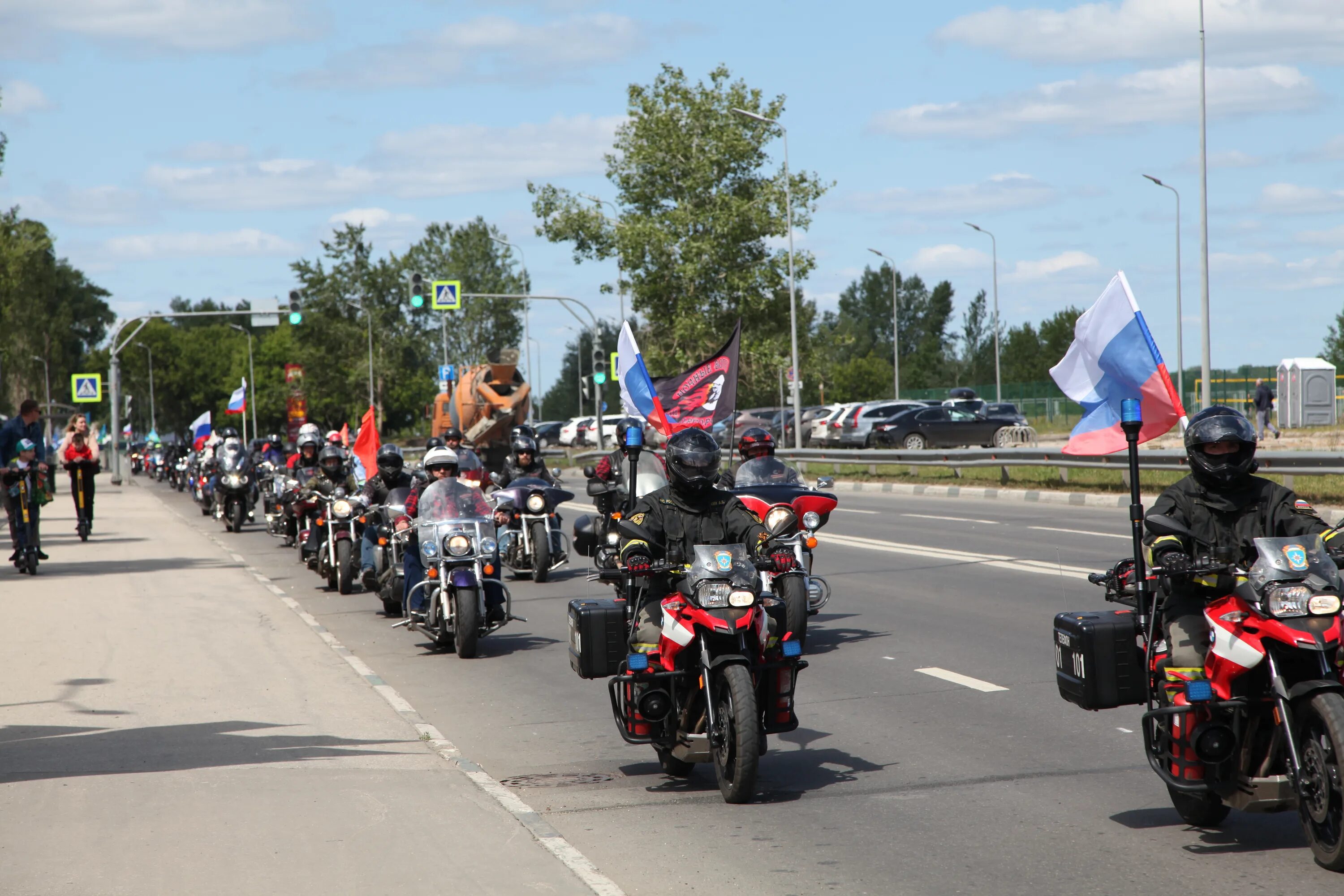 День россии в нижнем новгороде. Авто мотопробег. День России фотографии. 12 Июня Нижний Новгород. День города Нижний Новгород.