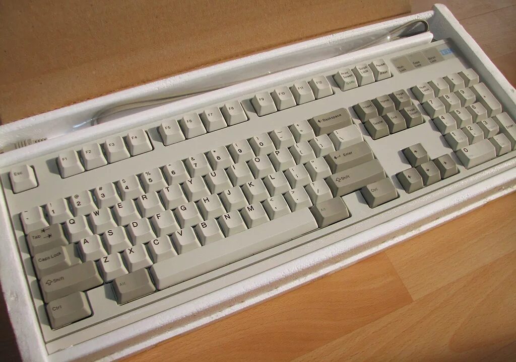 Механическая клавиатура IBM model m2. Клавиатура IBM 02k5527. Механическая клавиатура IBM model m2 свитч. IBM model m 1986. Ibm model