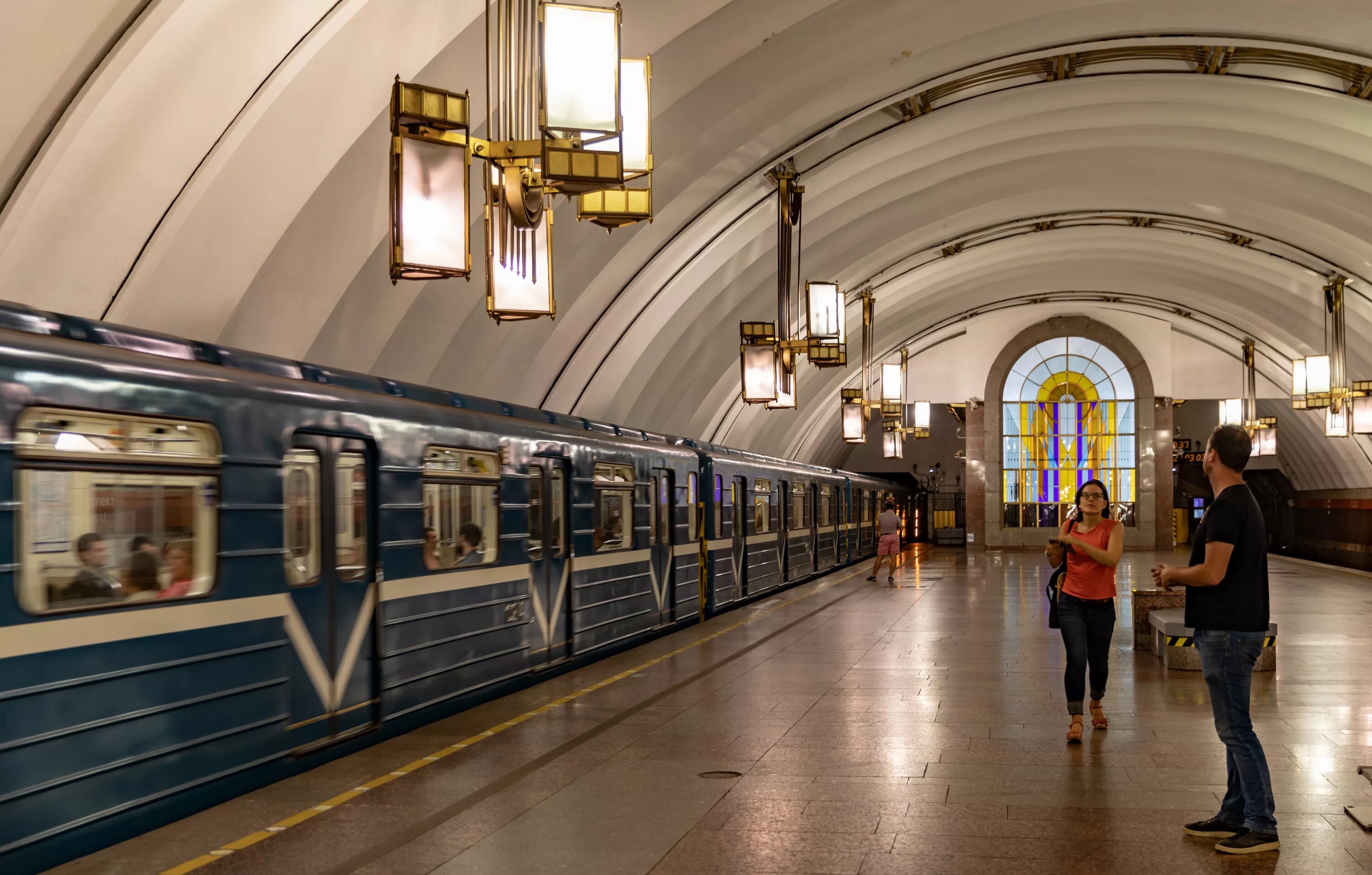 Доступное метро. St Petersburg Metro. Петербургский метрополитен поезда. St Petersburg Metro Stations. Поезд метро.