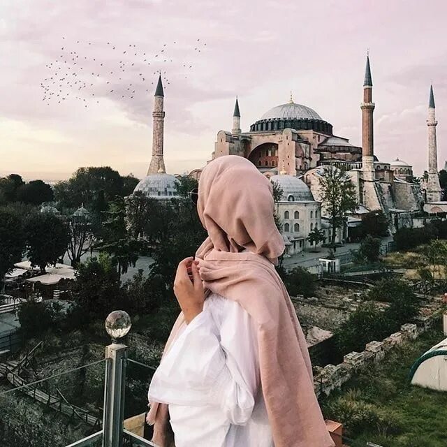 Pin on Muslim Women