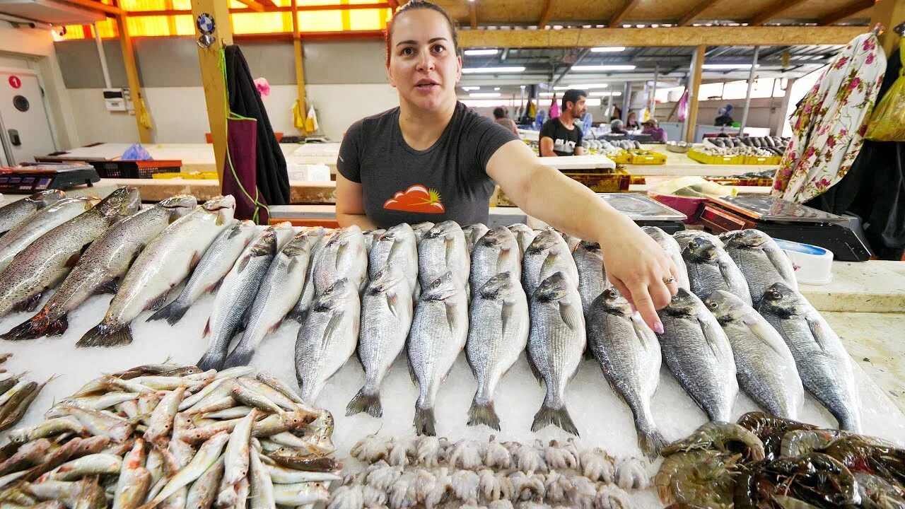 Рыбный рынок батуми. Рыбный рынок батуми. 25% мирового улова рыбы. Рыбный прилавок. Рыбный рынок в поти.