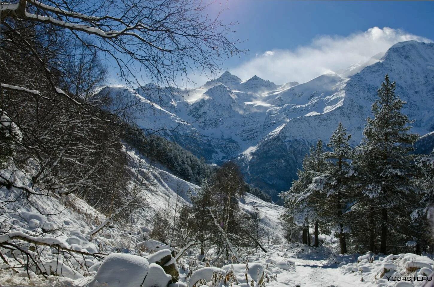 Домбай (горная территория). Рынок чегет поляна чегет. Теберда чегет приэльбрусье. Поселок тегенекли эльбрус. Теберда чегет приэльбрусье.