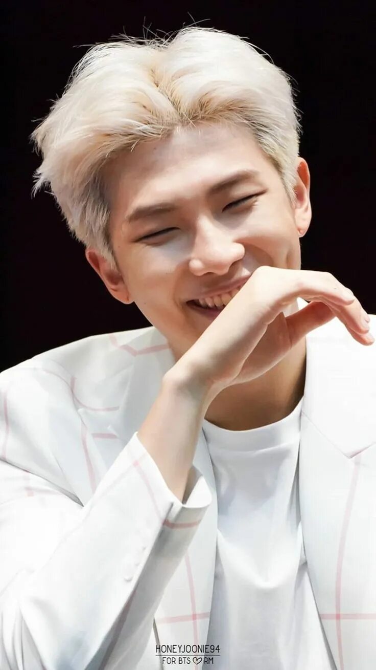 Джун из bts. Намджун бтс.