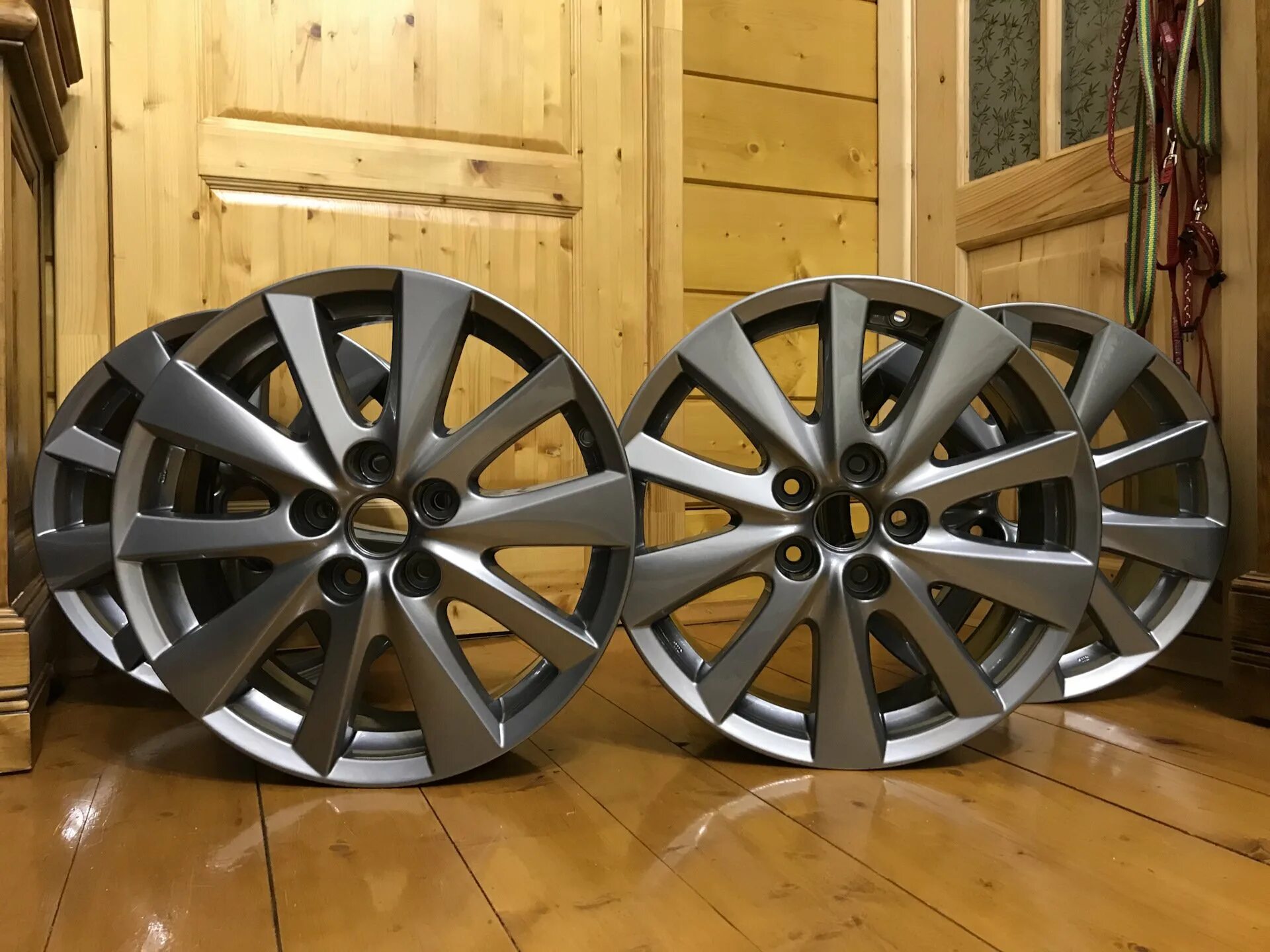 Литой диск мазда сх 5. Cx5 r17. мазда сх 9 на 20 дисках. диски mazda cx5 r17. диски mazda cx-5 r17 оригинал.