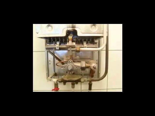 Колонка включается и сразу выключается. Газовая колонка gazlux standard w-10-t2-f.. котел юнкерс 12.5 запальник. колонка электролюкс газовая не зажигается. колонка термет запальник.