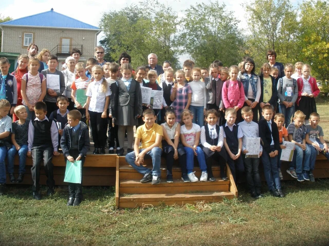 Пестравский район село Марьевка. Школа в Марьевке Пестравского района. Село Марьевка Самарская область. Село Марьевка Пестравского района Самарской.