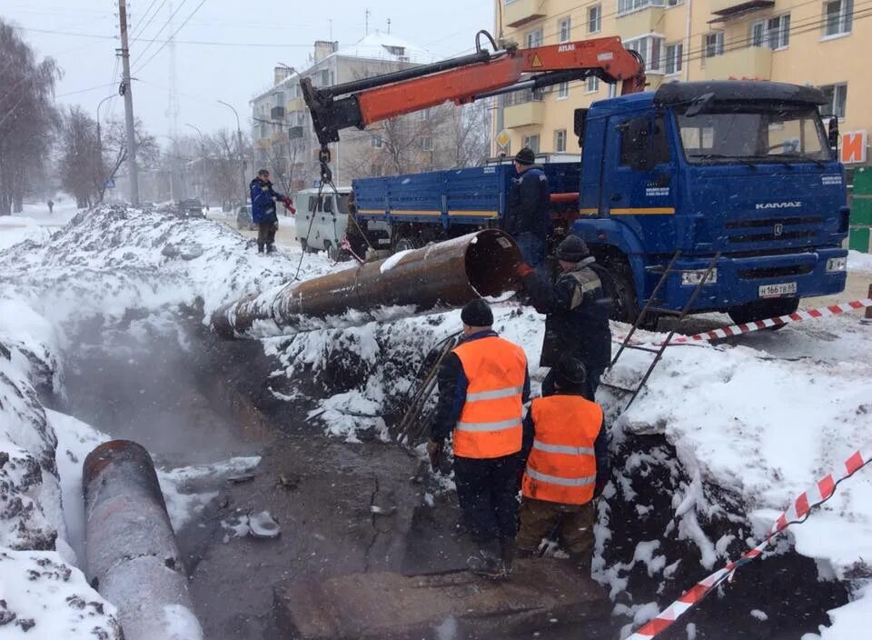 Отключение земли. Порыв водопровода. Прорыв теплосети. Порыв сетей водоснабжения. Аварии на коммунальных системах.